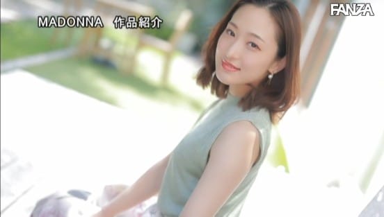 この美貌、この色気、1秒たりとも目が離せない―。 白花こう 31歳 AV DEBUTサンプル２