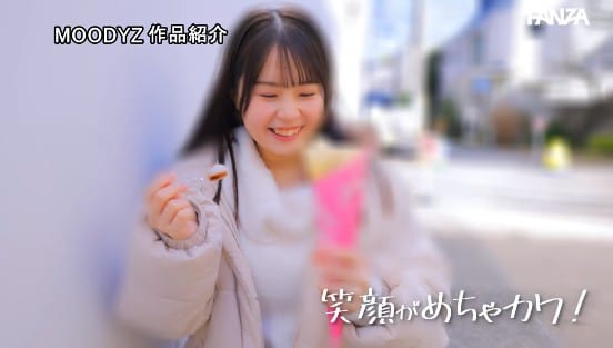 守りたい。この笑顔と純白むちむちFカップボディ カラダ100点 笑顔150点 性格200点！！ 現役女子大生AVデビュー 桜庭ももなサンプル２
