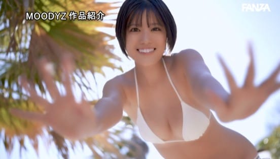 新人 日焼けあと残る現役女子大生 専属 Hカップ 七海まのAV Debut！サンプル１