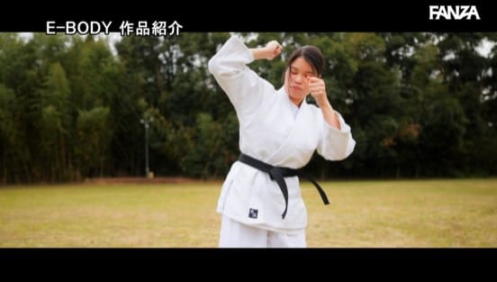 Kcup 173cm 関東を覇した黒帯柔道家 大門レヤ AVデビュー
